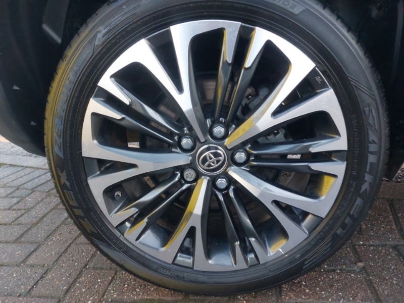 Used Toyota Yaris Cross 2022 for sale - 77623630: Photo 17