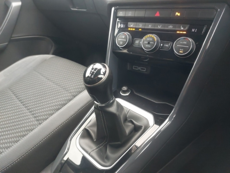 Used Volkswagen T-Roc 2019 for sale - 76970676: Photo 14