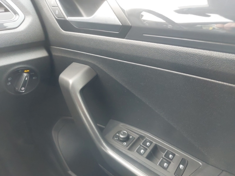 Used Volkswagen T-Roc 2019 for sale - 76970676: Photo 16