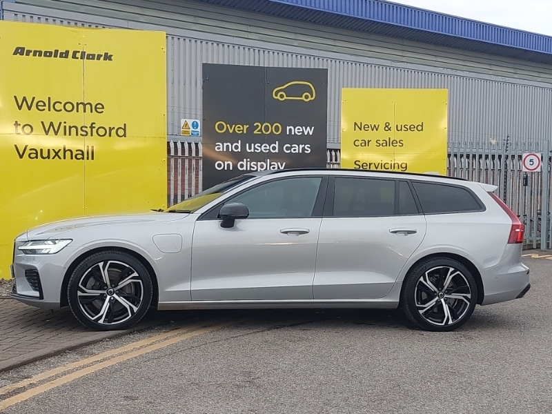 Used Volvo V60 2023 for sale - 77495227: Photo 4