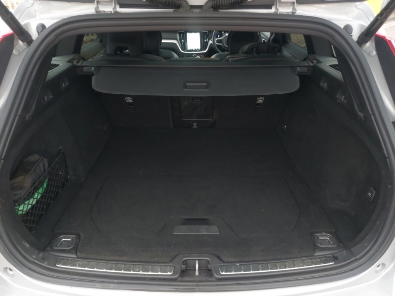 Used Volvo V60 2023 for sale - 77495227: Photo 8