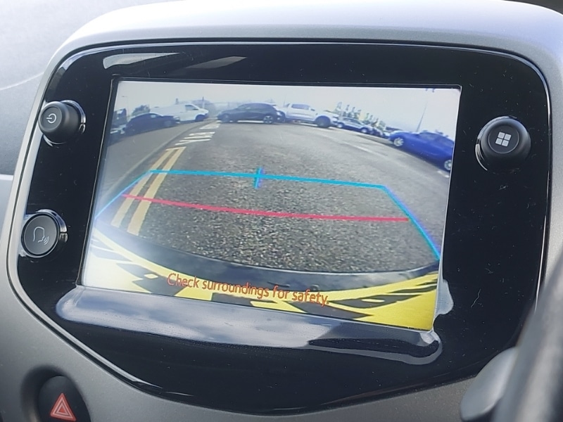 Used Toyota AYGO 2019 for sale - 76704768: Photo 11