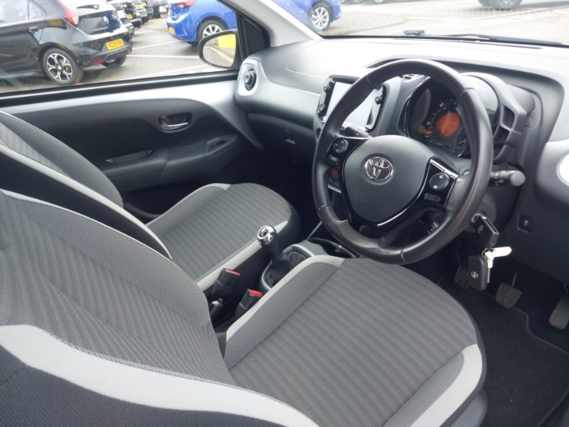 Used Toyota AYGO 2019 for sale - 76704768: Photo 18
