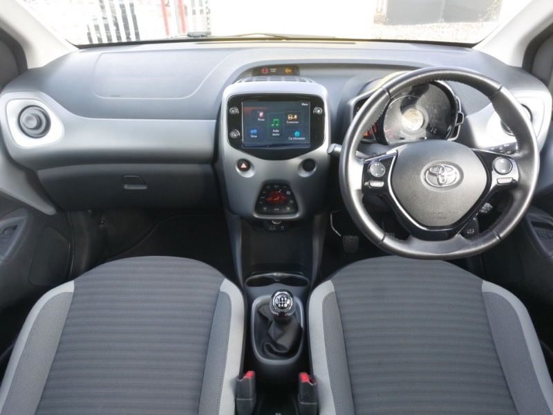 Used Toyota AYGO 2019 for sale - 76704768: Photo 2
