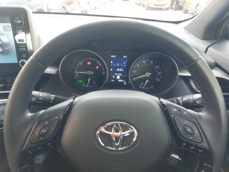 Used Toyota C-HR 2023 for sale - 77969382: Photo 15