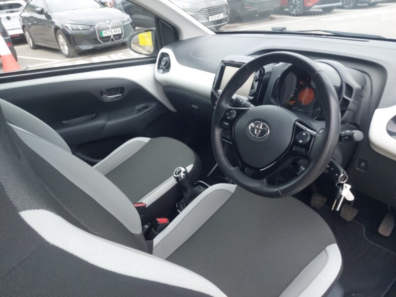 Used Toyota AYGO 2018 for sale - 77595858: Photo 18
