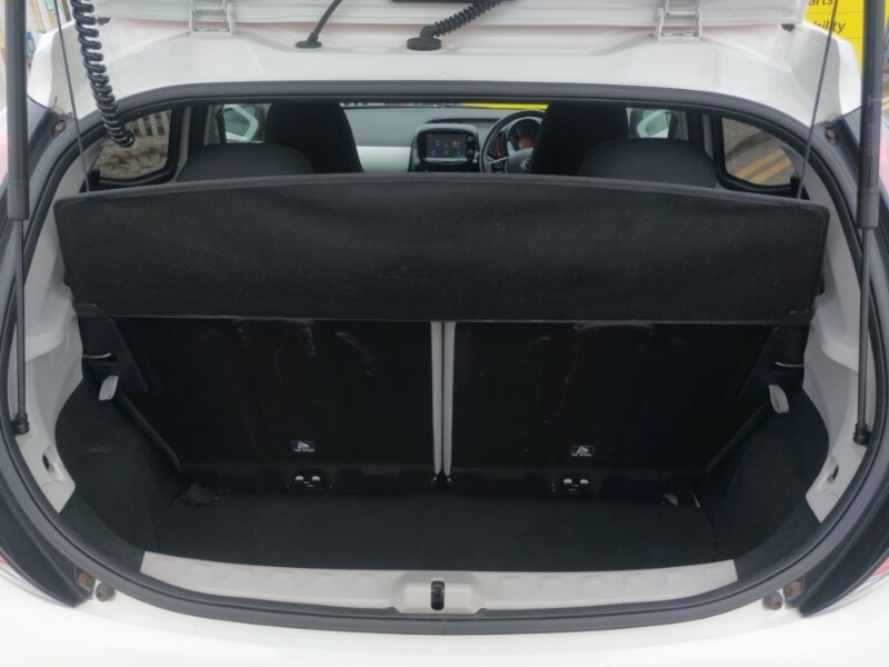 Used Toyota AYGO 2018 for sale - 77595858: Photo 8