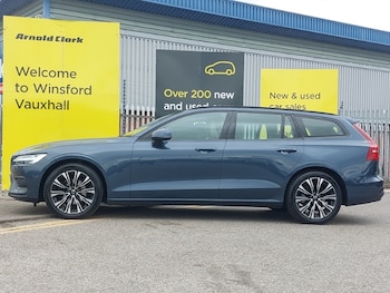 Used Volvo V60 2022 for sale - 75429130: Photo