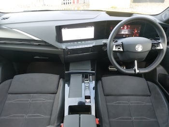 Used Vauxhall Astra 2025 for sale - 76860242: Photo