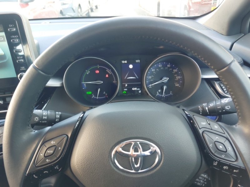 Used Toyota C-HR 2023 for sale - 78147659: Photo 15