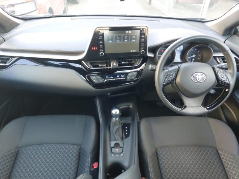 Used Toyota C-HR 2023 for sale - 78147659: Photo 2