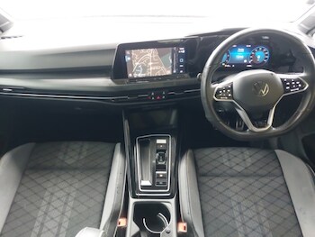 Used Volkswagen Golf 2023 for sale - 78872927: Photo