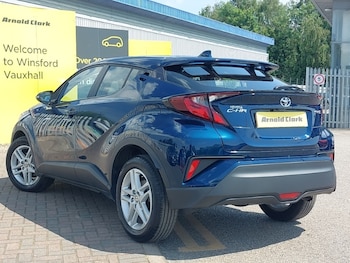 Used Toyota C-HR 2023 for sale - 78675160: Photo