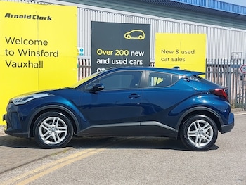 Used Toyota C-HR 2023 for sale - 78675160: Photo