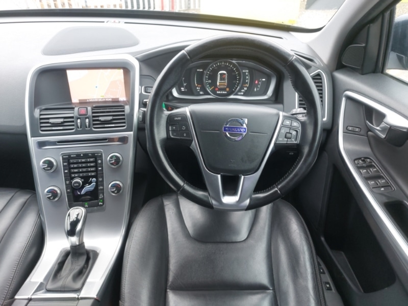 Used Volvo XC60 2017 for sale - 77815731: Photo 7