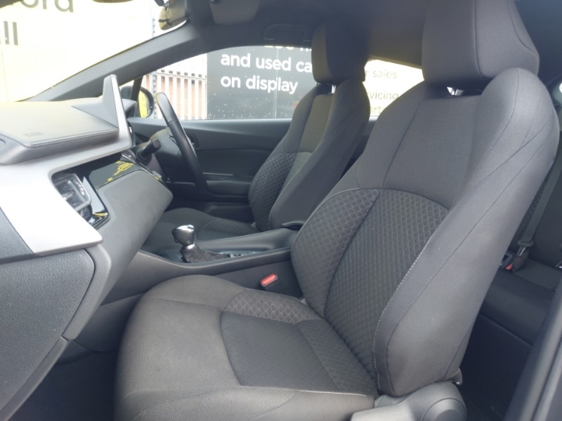 Used Toyota C-HR 2022 for sale - 77491228: Photo 5