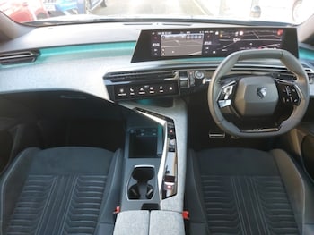 Used Peugeot 5008 2024 for sale - 76779775: Photo