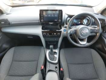 Used Toyota Yaris Cross 2022 for sale - 74400499: Photo