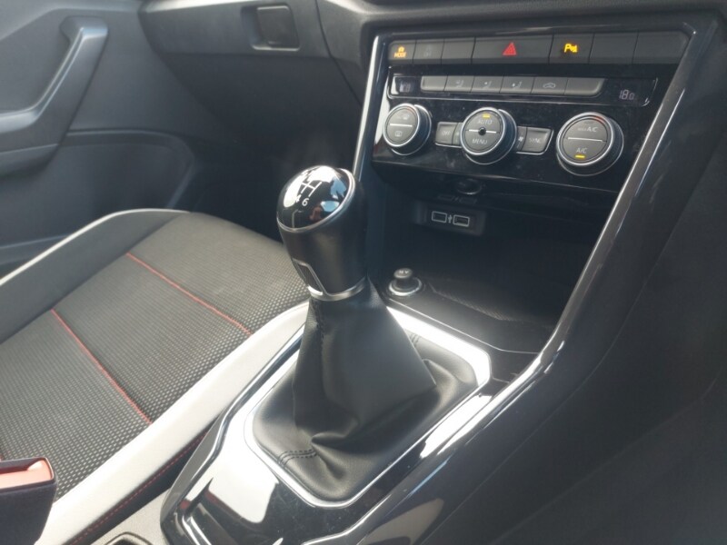 Used Volkswagen T-Roc 2018 for sale - 77750558: Photo 14