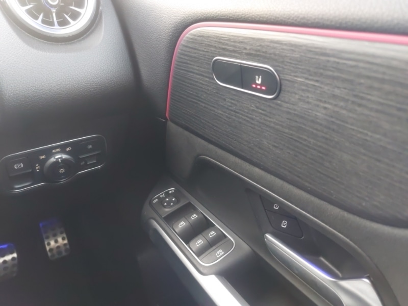 Used Mercedes-Benz EQB 2022 for sale - 76365643: Photo 16