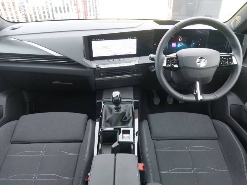 Used Vauxhall Astra 2025 for sale - 76331904: Photo 2