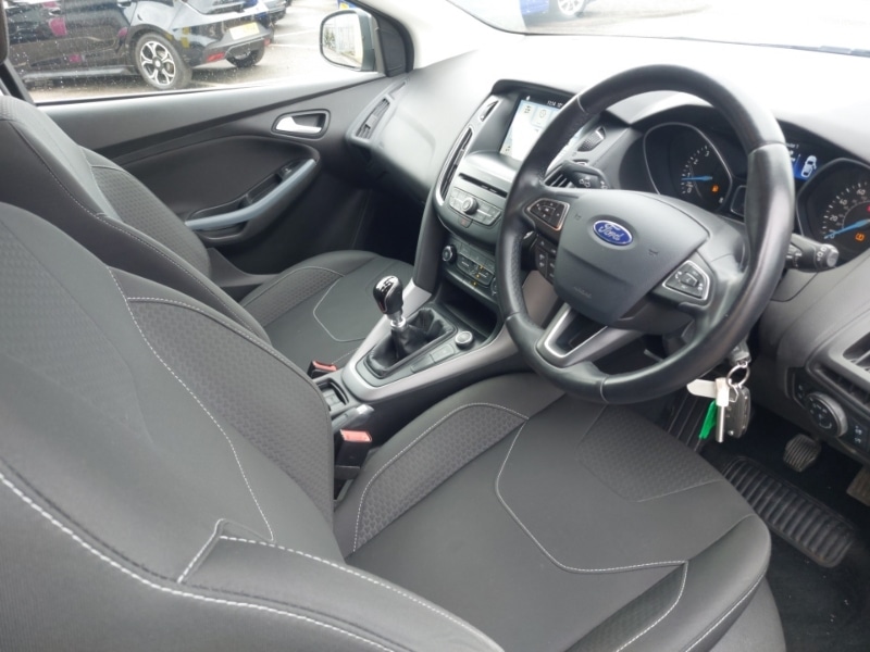 Used Ford Focus 2017 for sale - 76543408: Photo 18