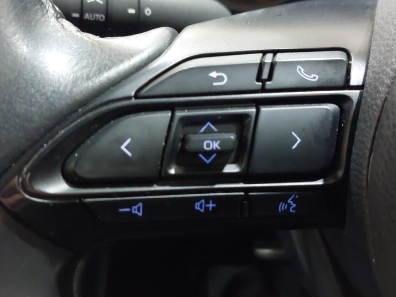 Used Toyota Yaris Cross 2022 for sale - 77183856: Photo 17