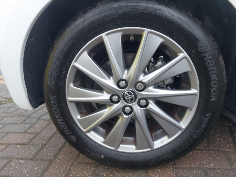 Used Toyota Yaris 2022 for sale - 77299806: Photo 17