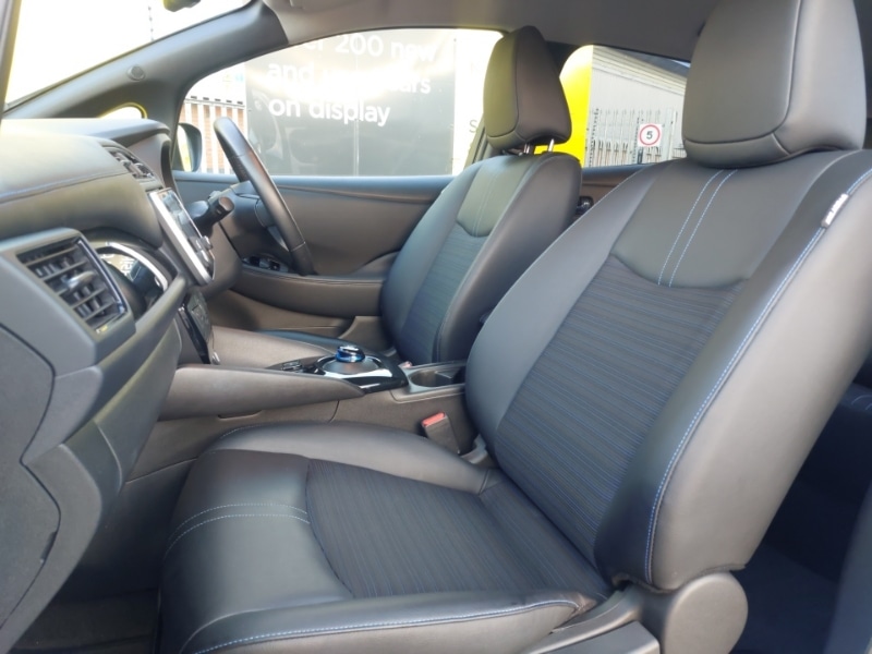 Used Nissan Leaf 2022 for sale - 76369758: Photo 5