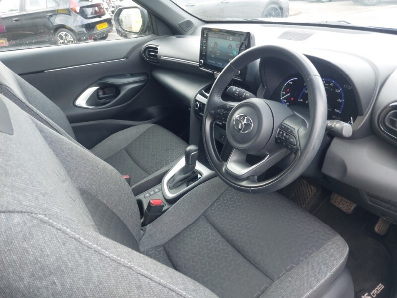 Used Toyota Yaris Cross 2022 for sale - 76365652: Photo 18