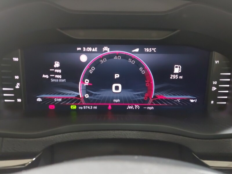 Used Skoda Karoq 2024 for sale - 77815750: Photo 11