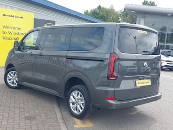 Used Volkswagen Transporter Shuttle 2026 for sale - 79411682: Photo