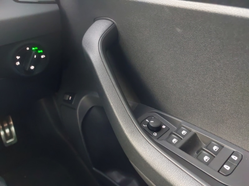 Used Skoda Karoq 2024 for sale - 77126458: Photo 16