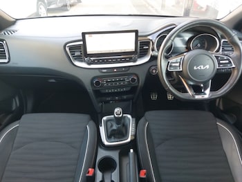 Used Kia Ceed 2023 for sale - 79310622: Photo