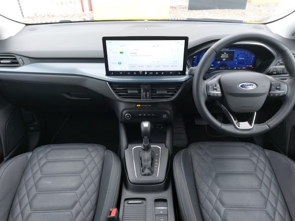 Used Ford Focus 2022 for sale - 76116225: Photo 2