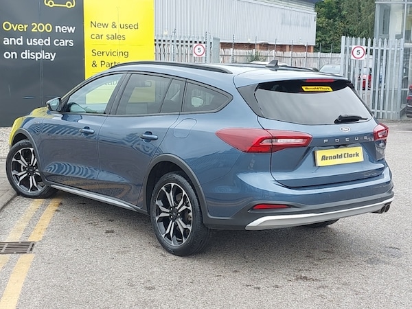 Used Ford Focus 2022 for sale - 76116225: Photo 3
