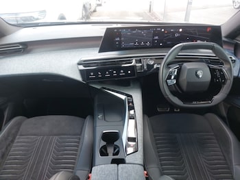 Used Peugeot 3008 2024 for sale - 75762902: Photo