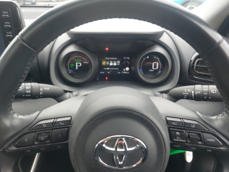 Used Toyota Yaris 2023 for sale - 77595857: Photo 15