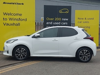 Used Toyota Yaris 2023 for sale - 77595857: Photo