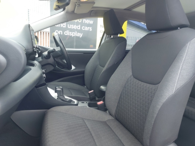 Used Toyota Yaris 2023 for sale - 77595857: Photo 5