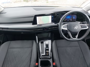 Used Volkswagen Golf 2024 for sale - 79315842: Photo