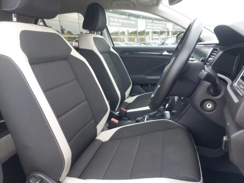 Used Volkswagen T-Roc 2018 for sale - 77062744: Photo 19