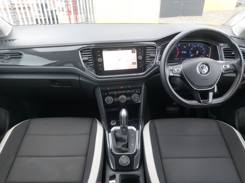 Used Volkswagen T-Roc 2018 for sale - 77062744: Photo 2