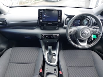 Used Toyota Yaris 2023 for sale - 78884879: Photo