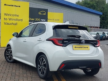 Used Toyota Yaris 2023 for sale - 78884879: Photo