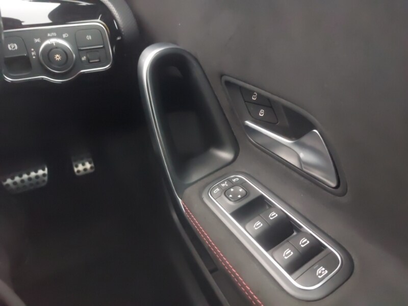 Used Mercedes-Benz A-Class 2018 for sale - 76713520: Photo 18