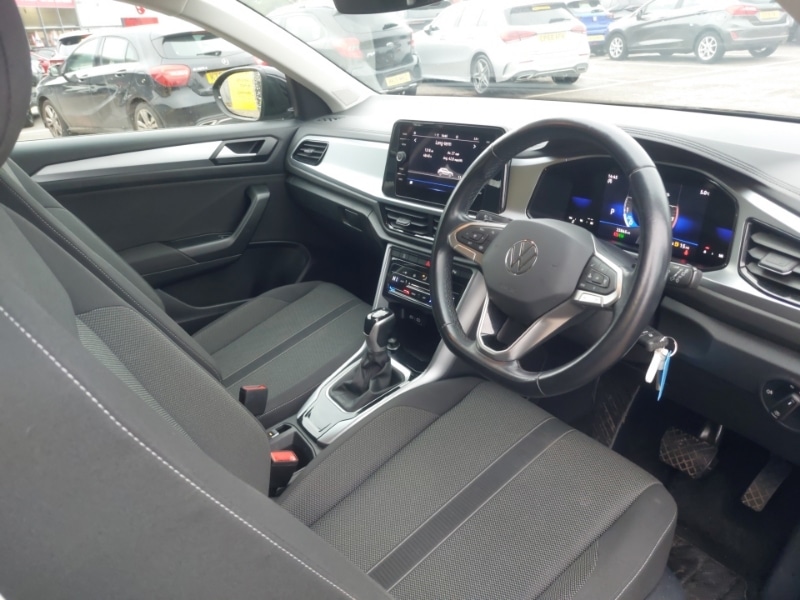 Used Volkswagen T-Roc 2023 for sale - 77380147: Photo 18