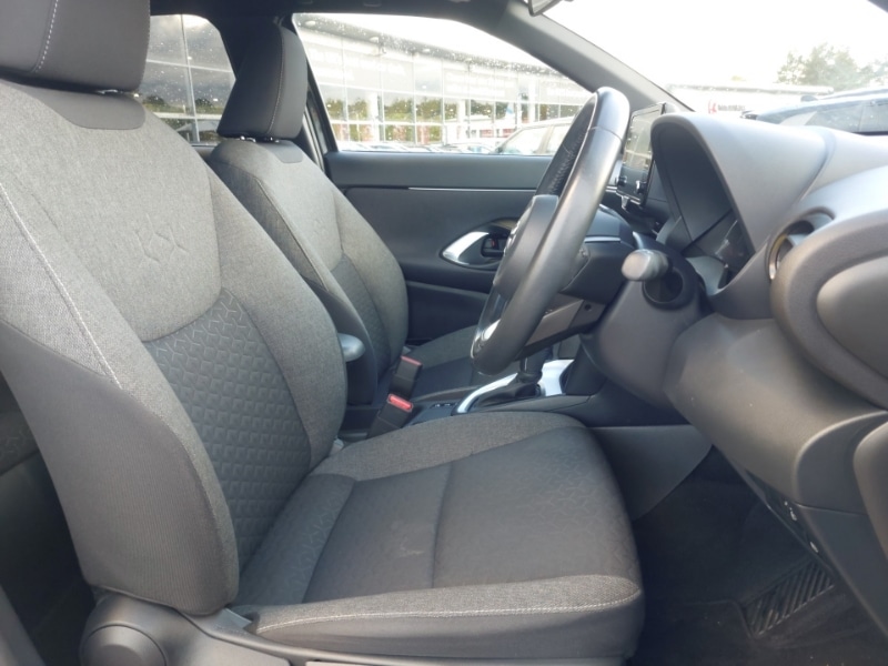 Used Toyota Yaris Cross 2022 for sale - 76369754: Photo 19