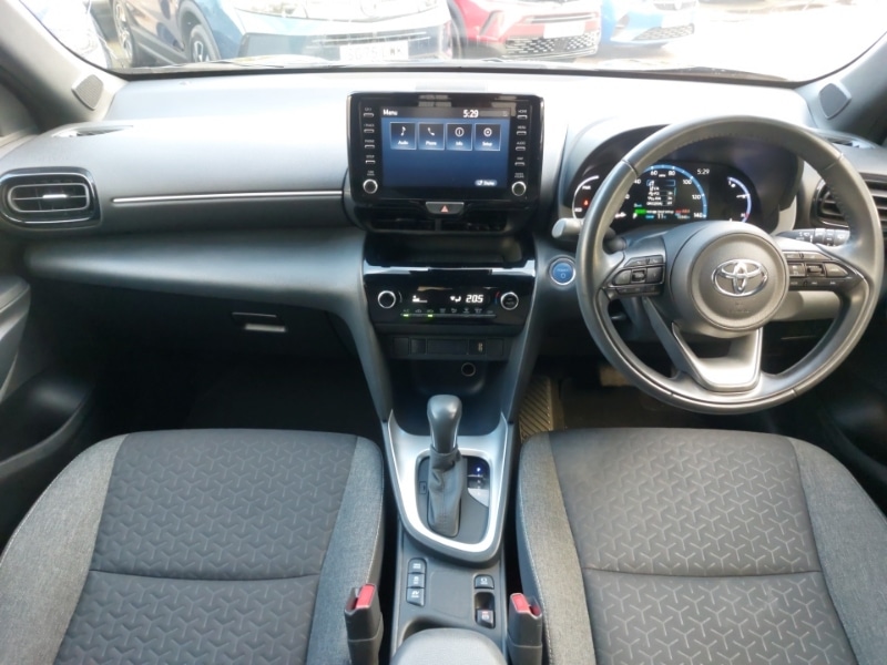 Used Toyota Yaris Cross 2022 for sale - 76369754: Photo 2