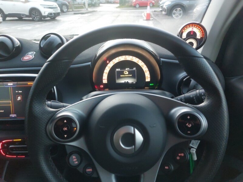 Used smart fortwo 2021 for sale - 77284669: Photo 15